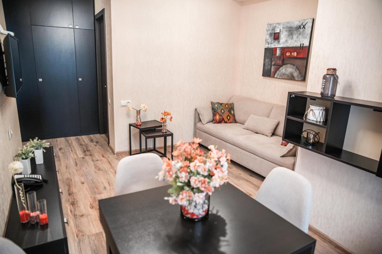 באקוריאני Snow Pine Suite - 4 Star Resort מראה חיצוני תמונה