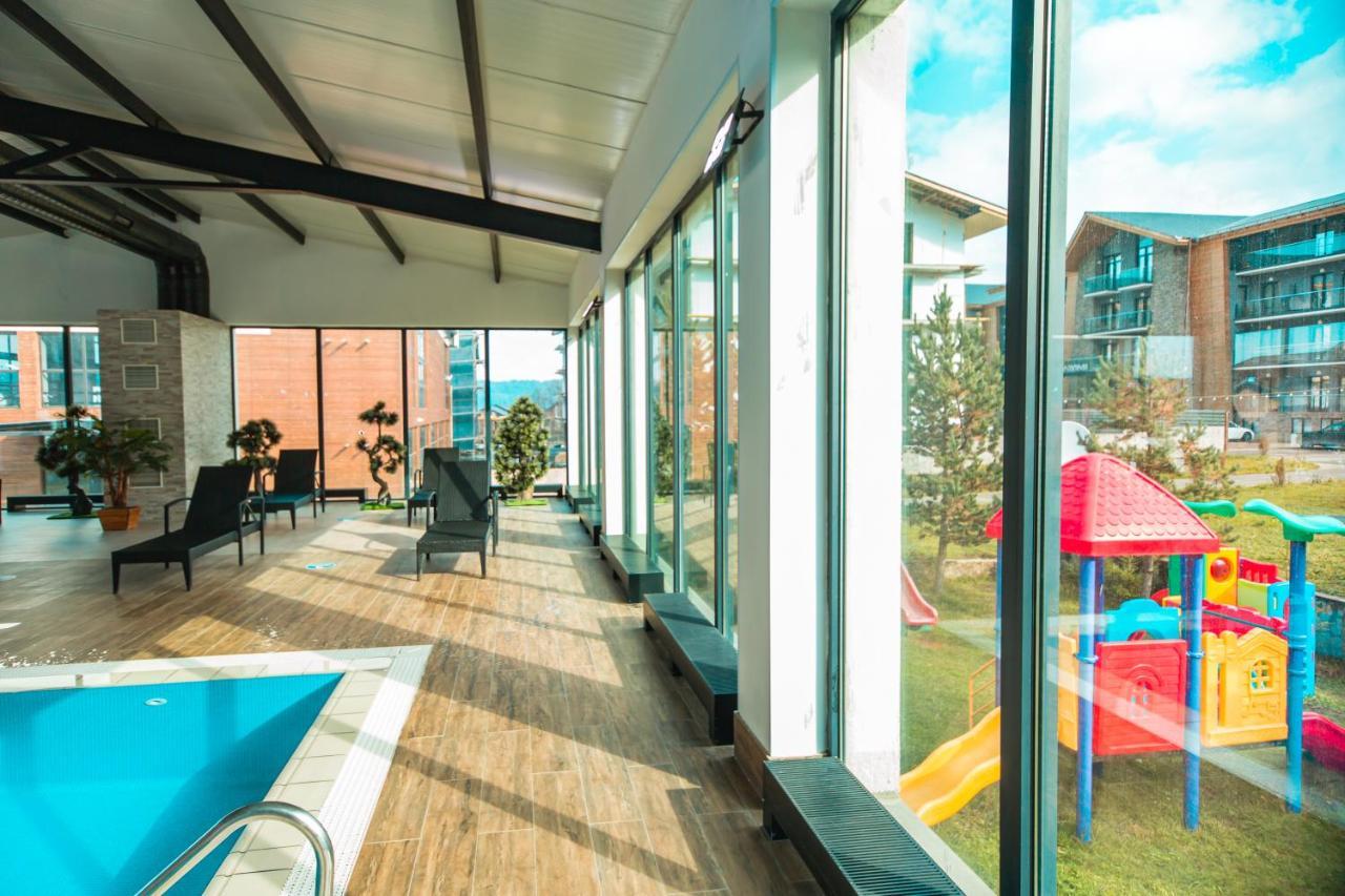 באקוריאני Snow Pine Suite - 4 Star Resort מראה חיצוני תמונה