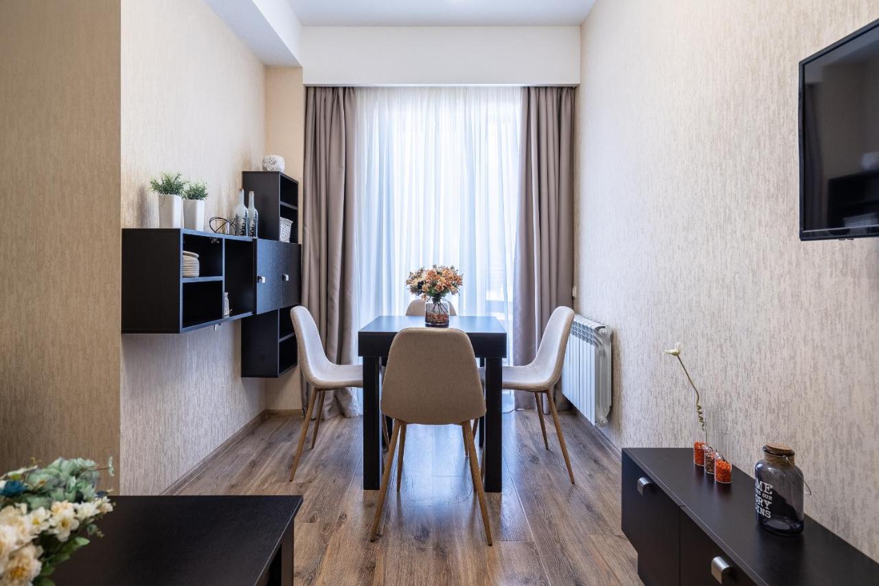 באקוריאני Snow Pine Suite - 4 Star Resort מראה חיצוני תמונה