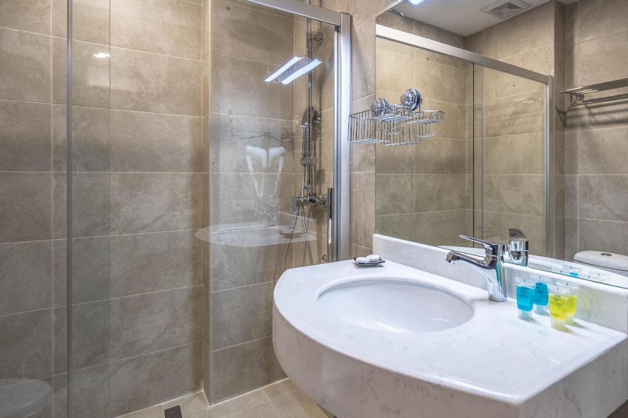 באקוריאני Snow Pine Suite - 4 Star Resort מראה חיצוני תמונה